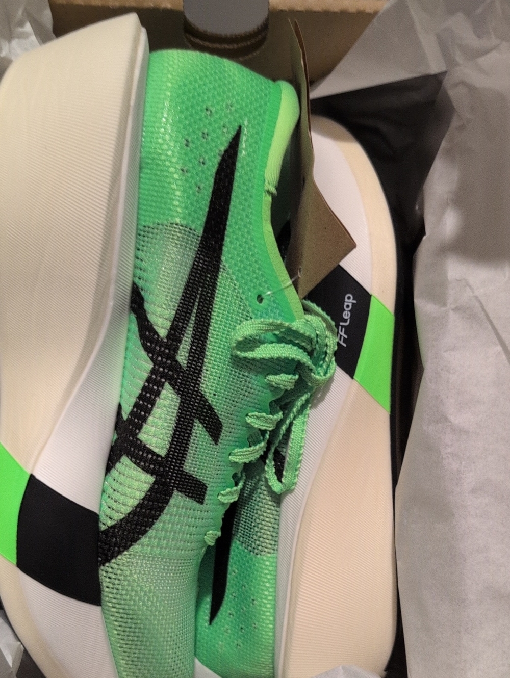 ASICS Men's Green Running Shoes - Lightweight Performance